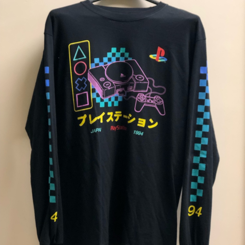 NEW Playstation Graphic Long Sleeve Black Size M